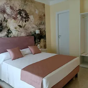 Guest house Train Station Venice - Atika & Atif Mestre