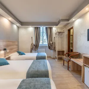 Guest house Leone D'oro - Close To Piazza Vittorio Rome