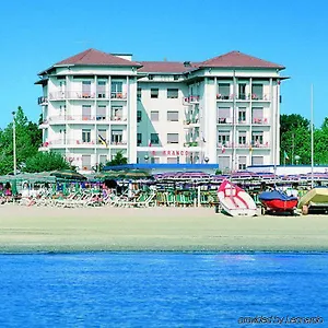 Lungomare Италия